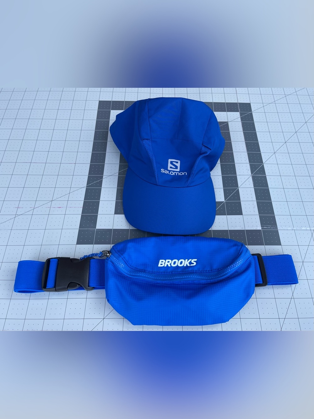 Salomon L/XL Running Hat + Brooks Running Waist Pack Belt Blue Bundle
